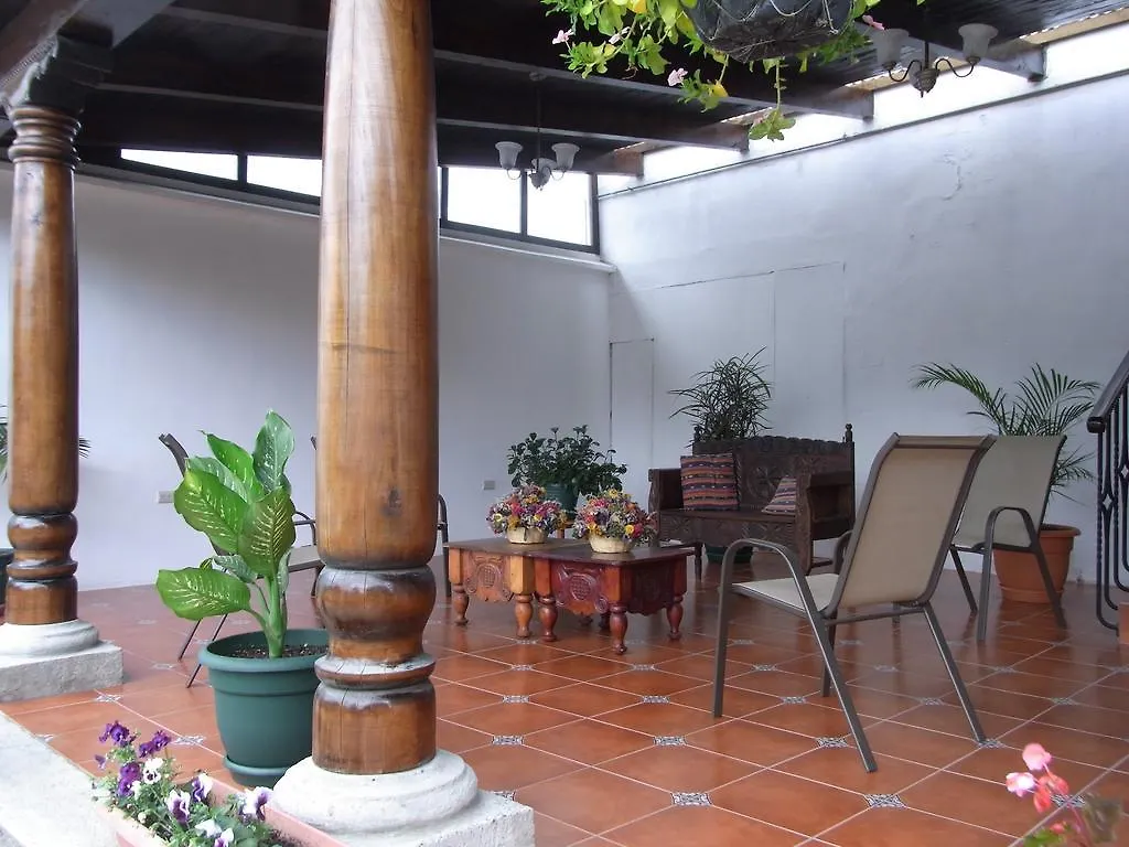 Posada Dona Luisa Antigua Guatemala